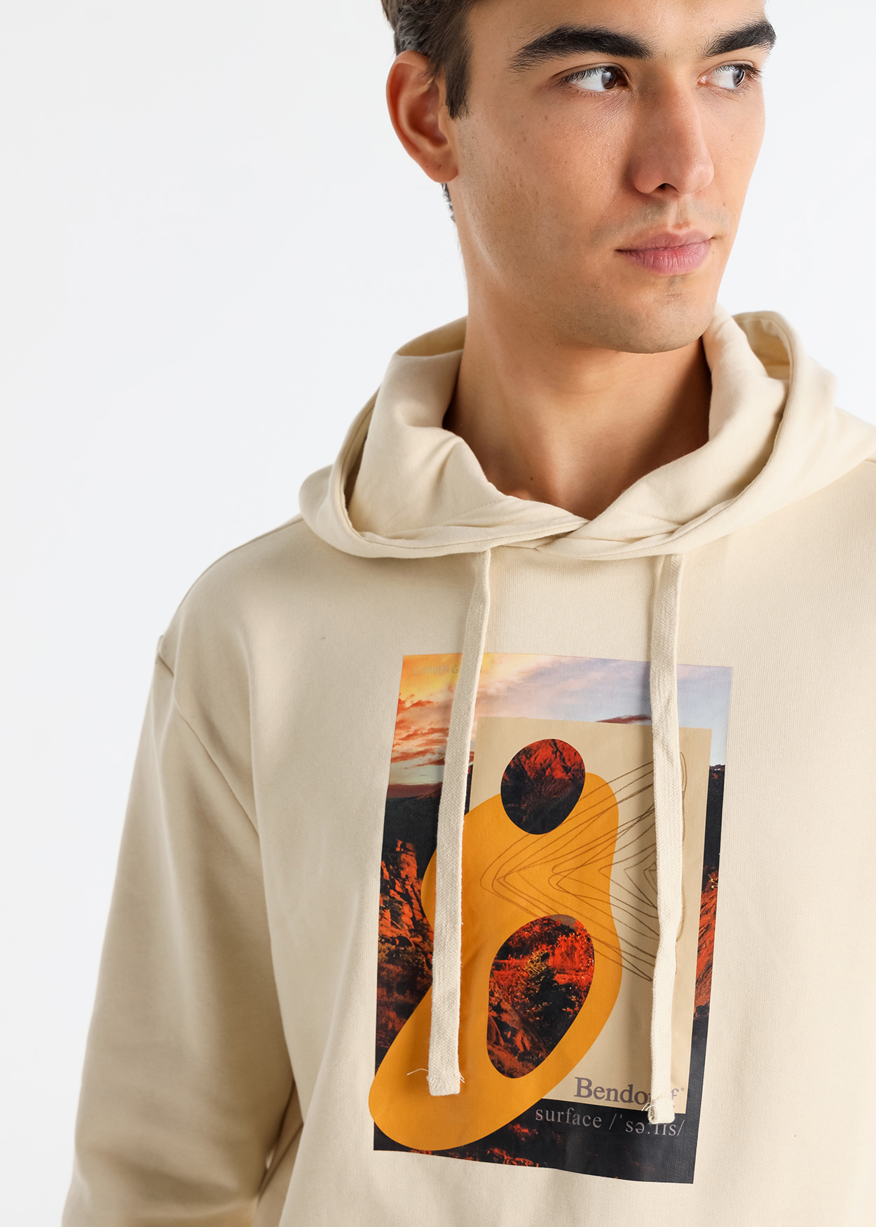 Sweatshirt com Capuz Estampado com Madeira Bege