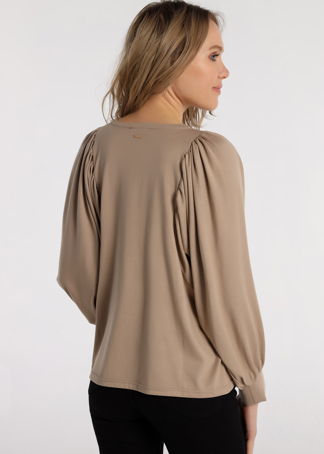 Camisola com mangas bufantes Senhora Castanho