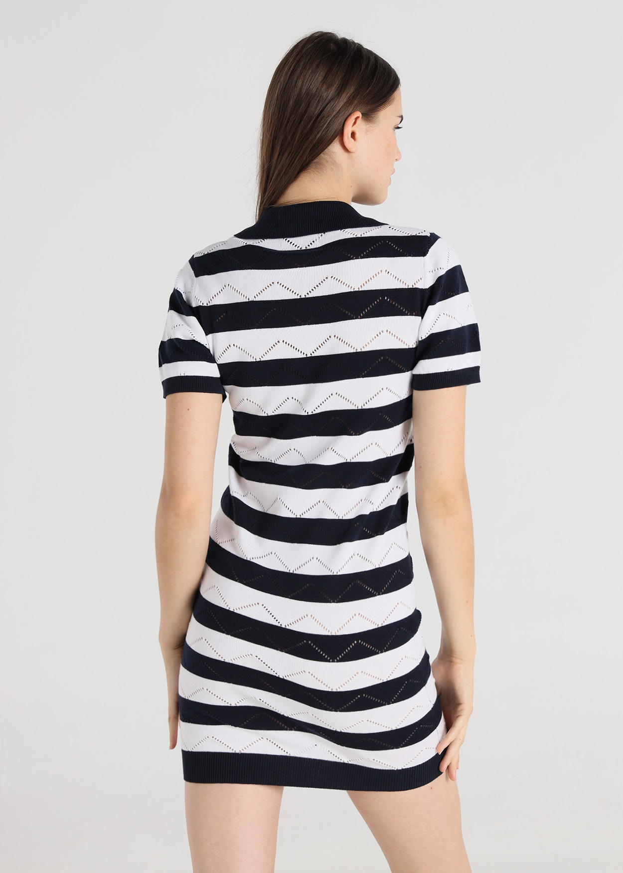 Vestido Curto Senhora Branco