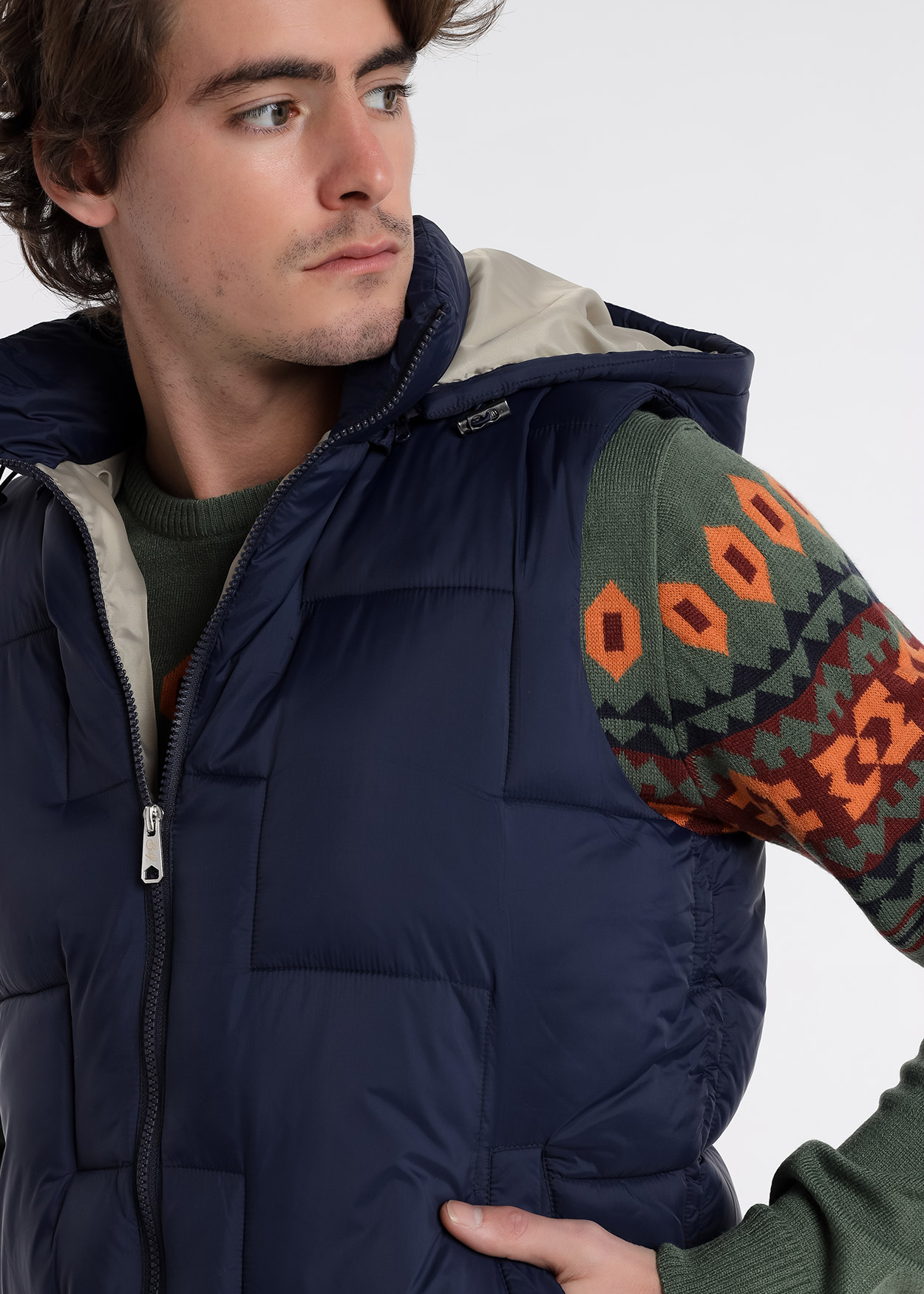 Colete acolchoado com capuz Azul