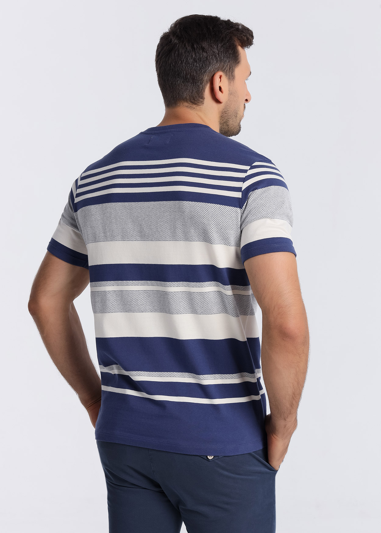 Pólo manga curta com riscas horizontais Azul