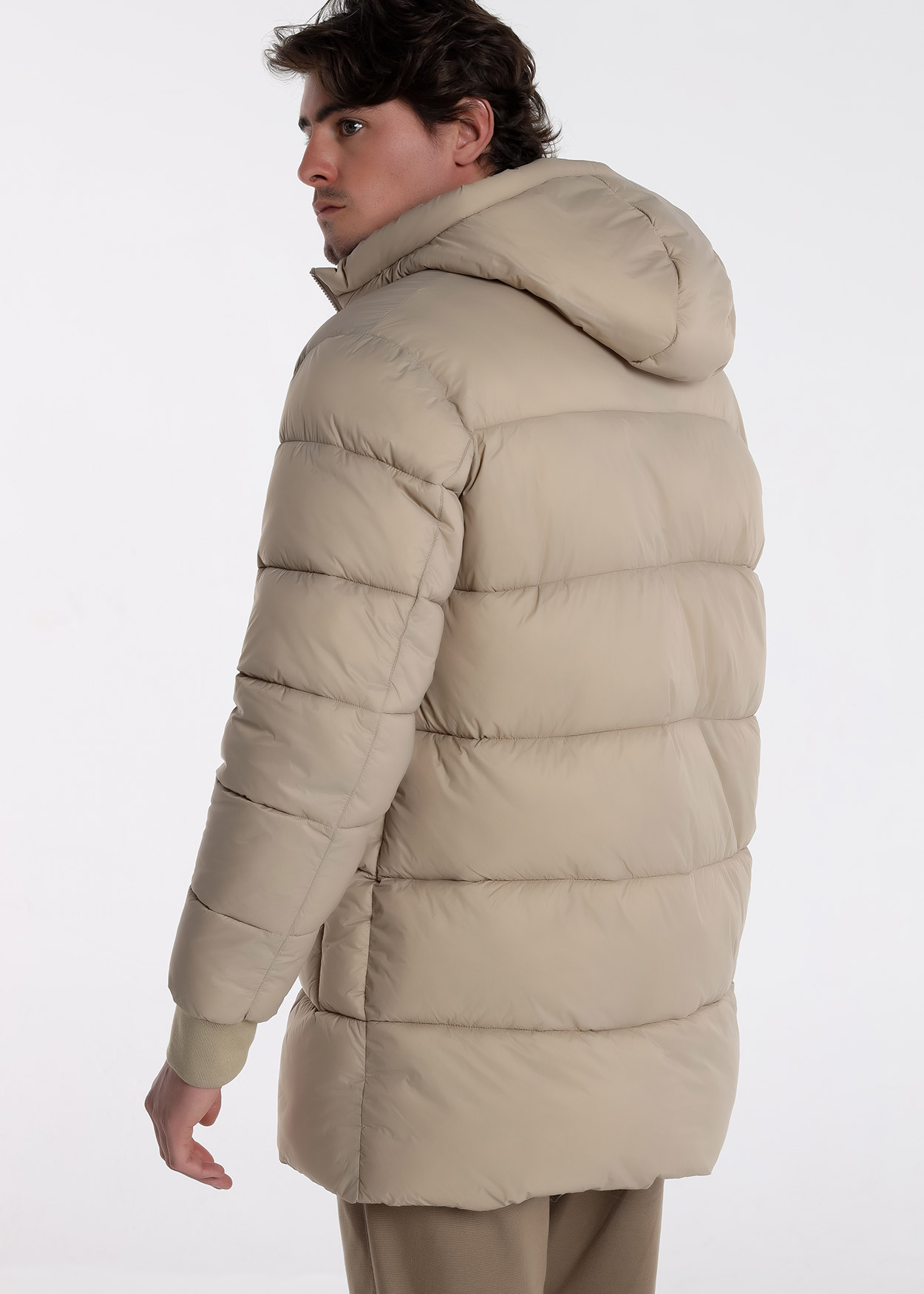 Casaco acolchoado com capuz Castanho