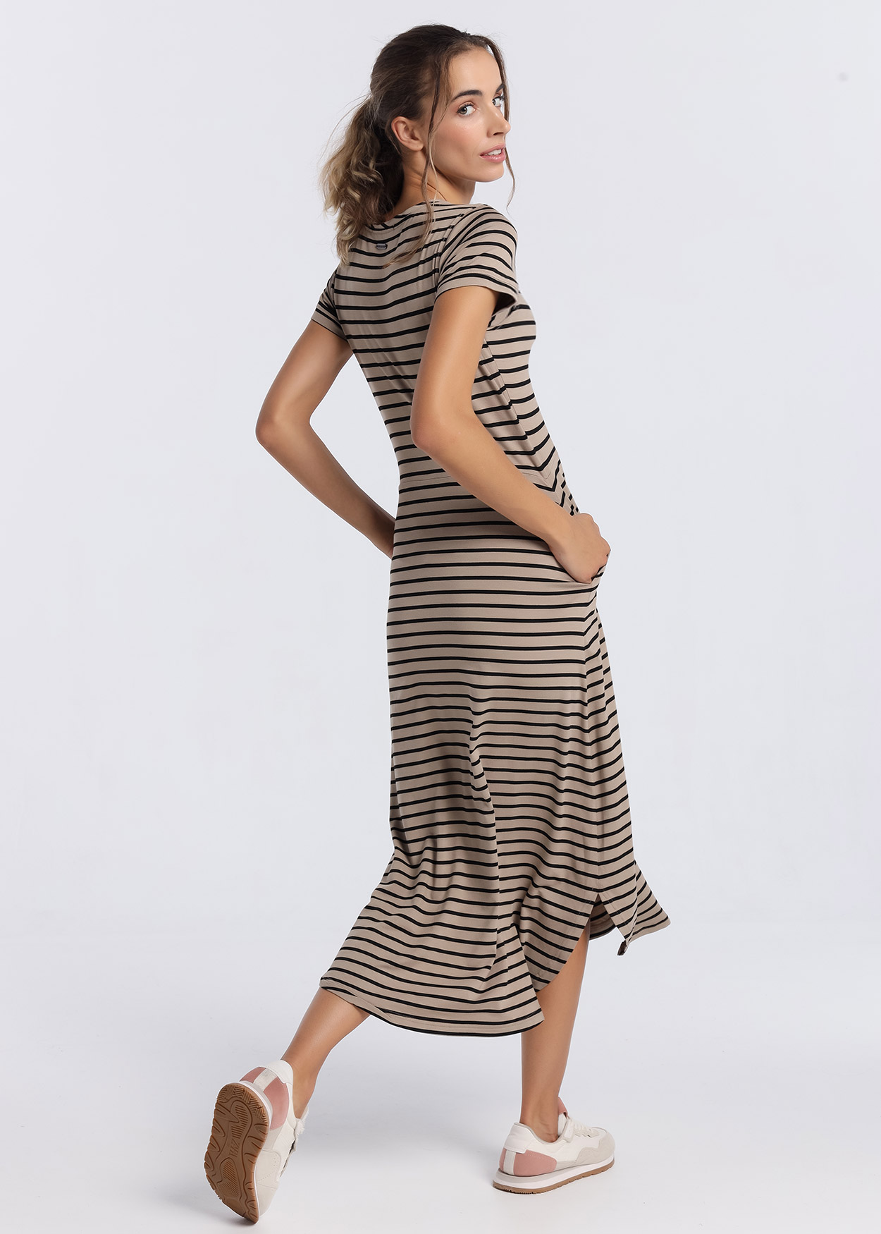 Vestido Comprido Riscas Senhora Castanho