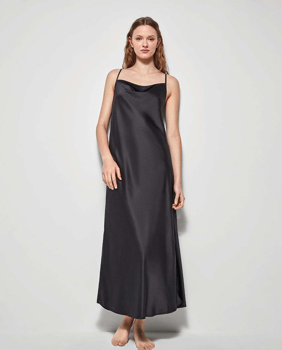 Vestido longo de cetim Preto