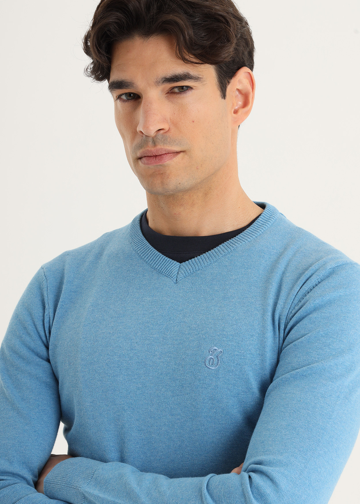 Camisola básica com decote em V Azul