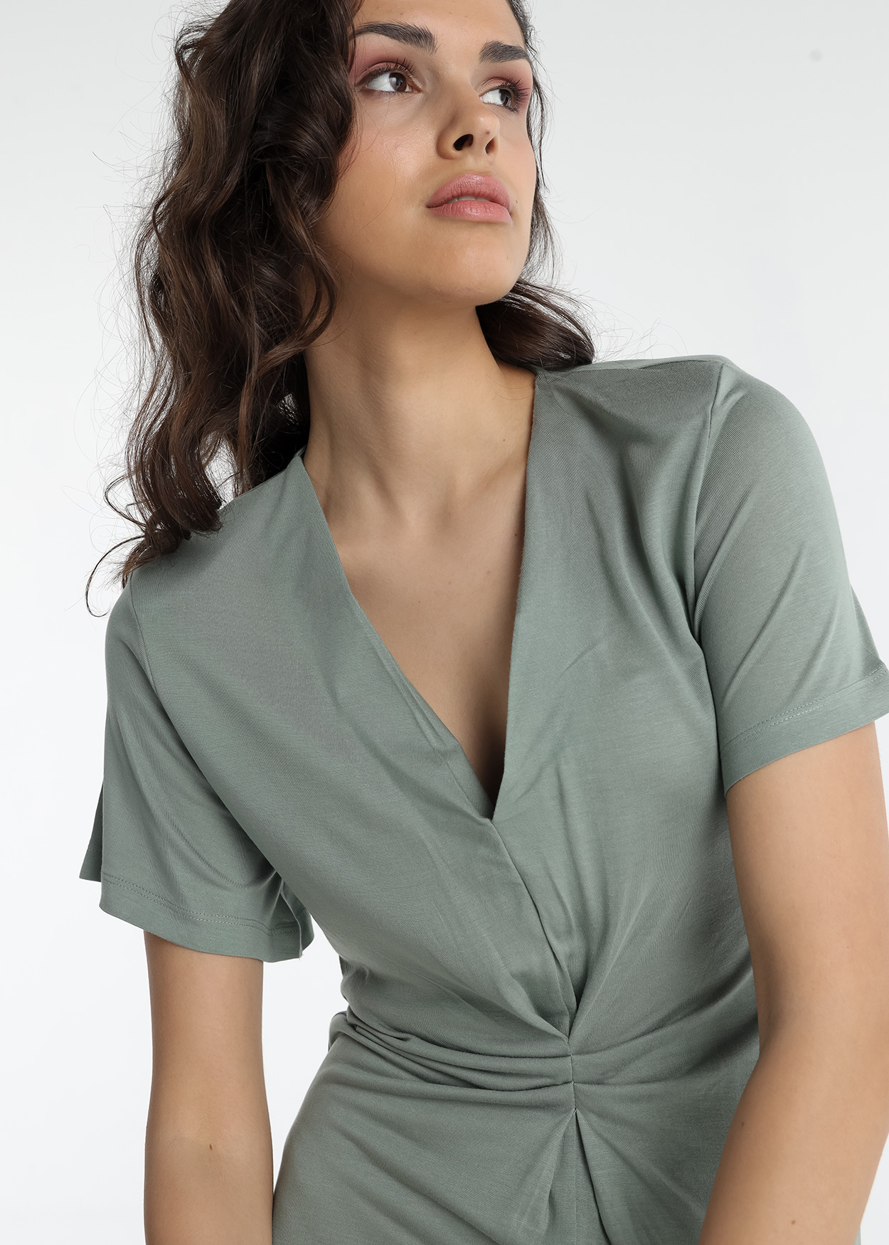 Vestido Curto Senhora Verde