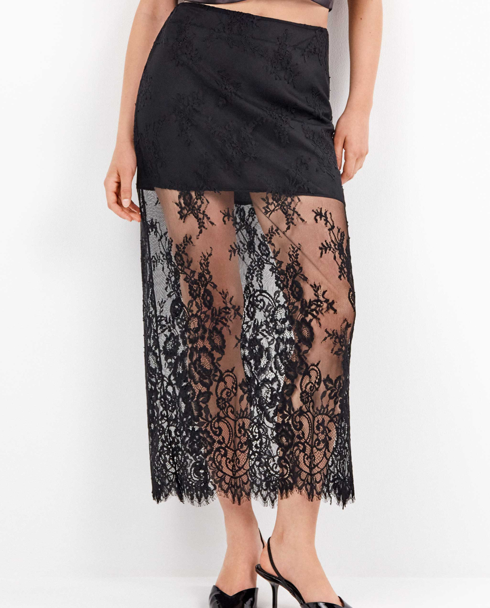 Saia Lápis de Renda Preto