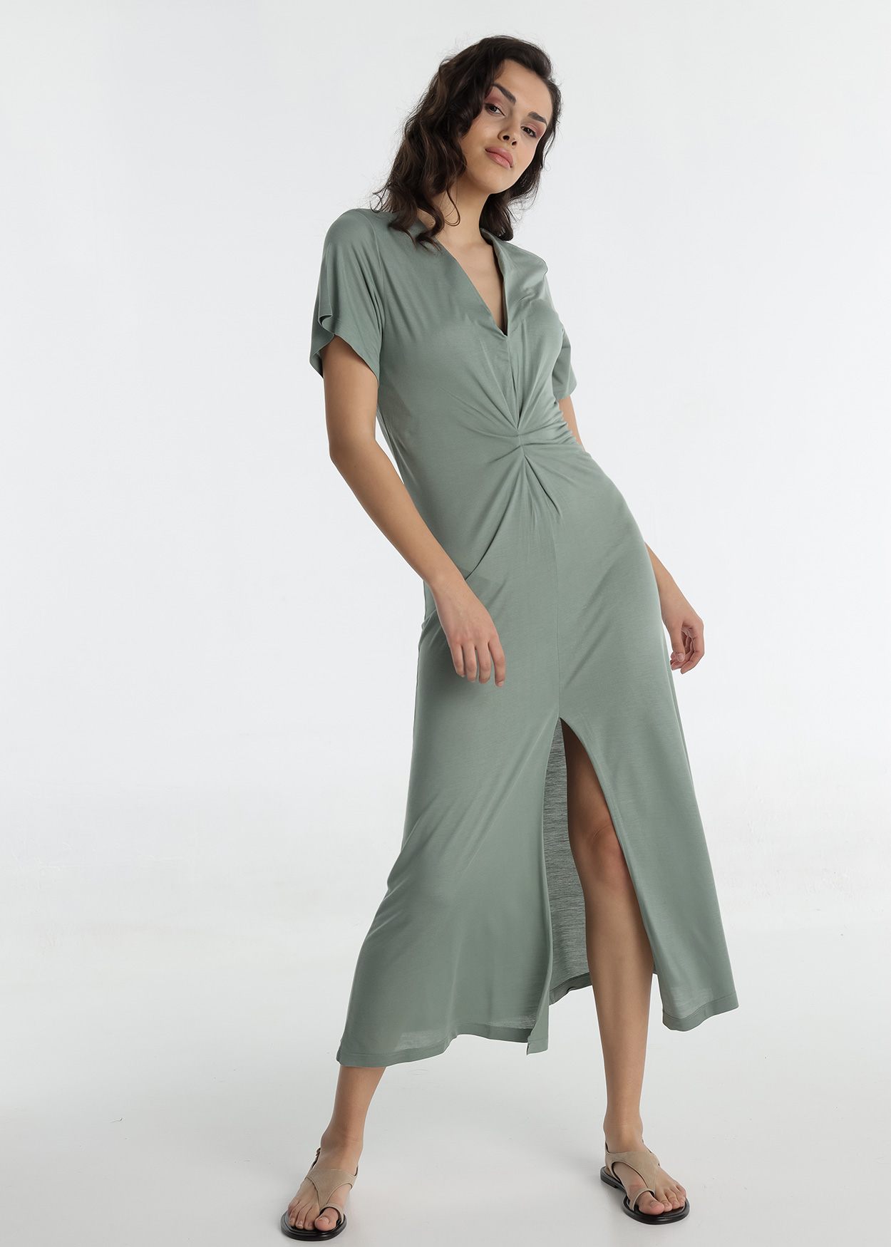 Vestido Curto Senhora Verde