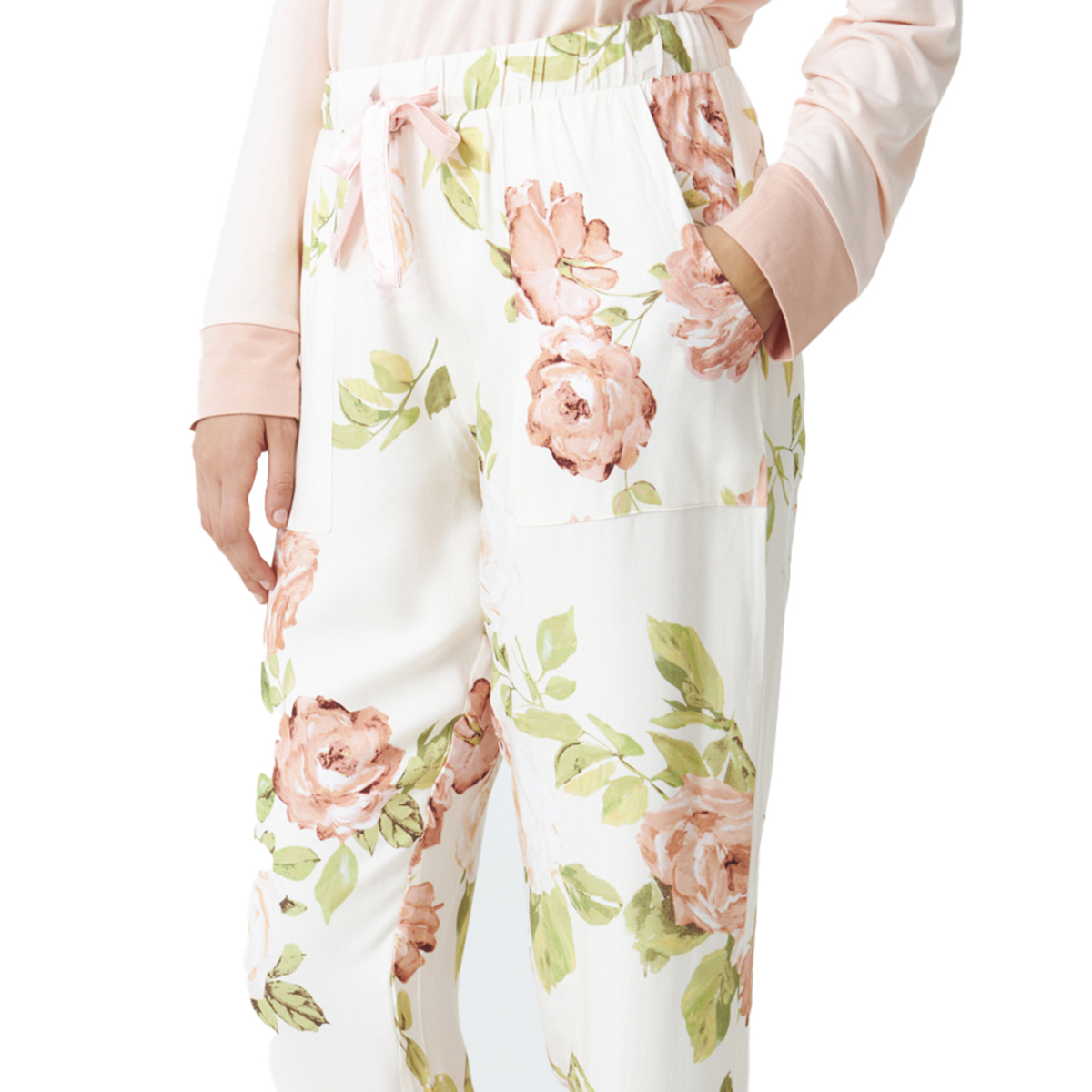 Pijama Senhora Manga Comprida Rosa com Estampado Floral