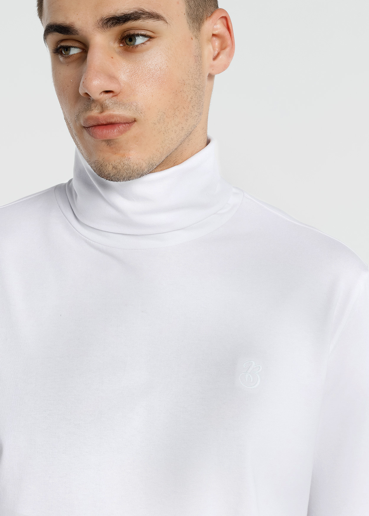 Camisola básica de gola alta Branco