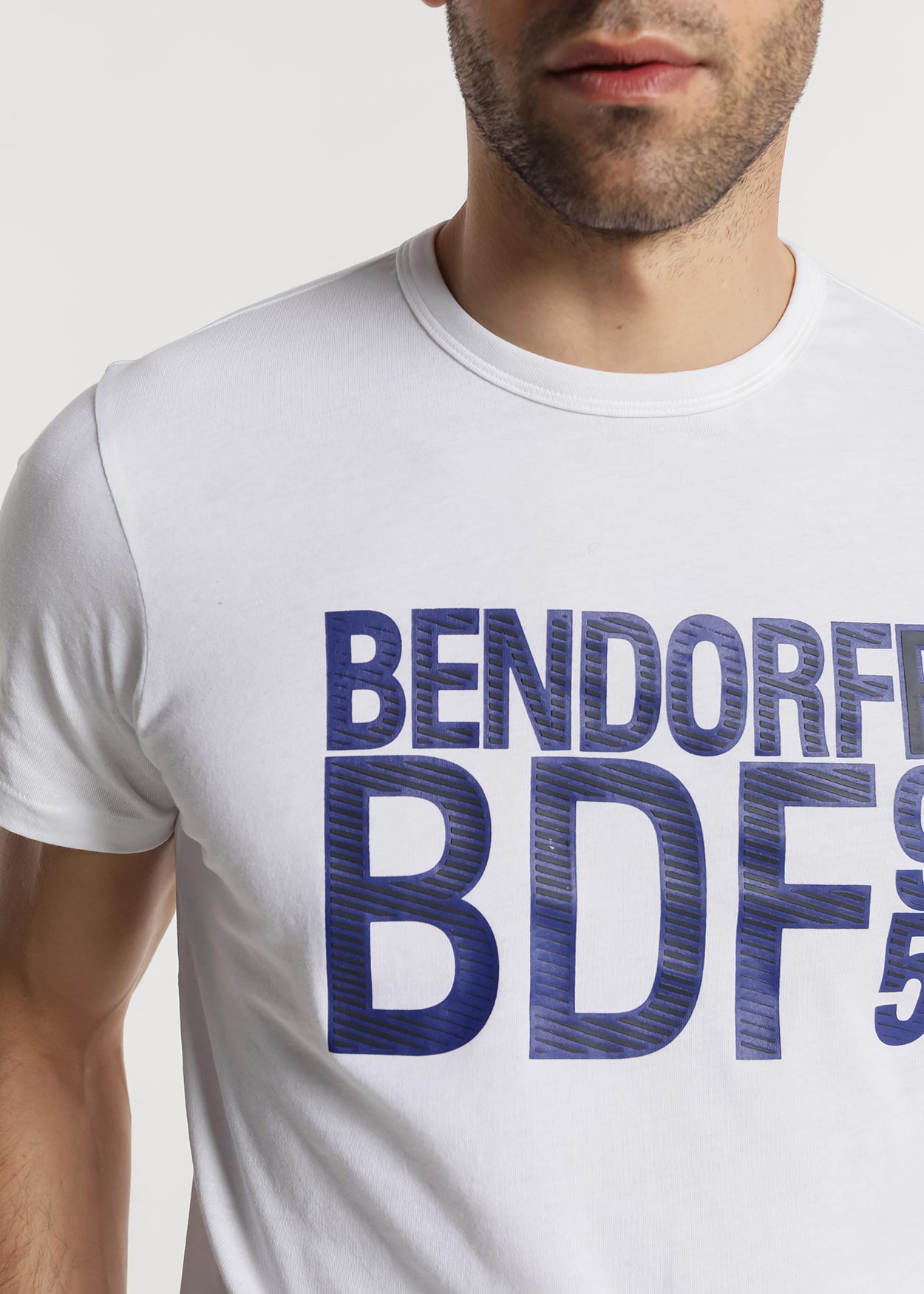 T-Shirt com gola redonda Branco