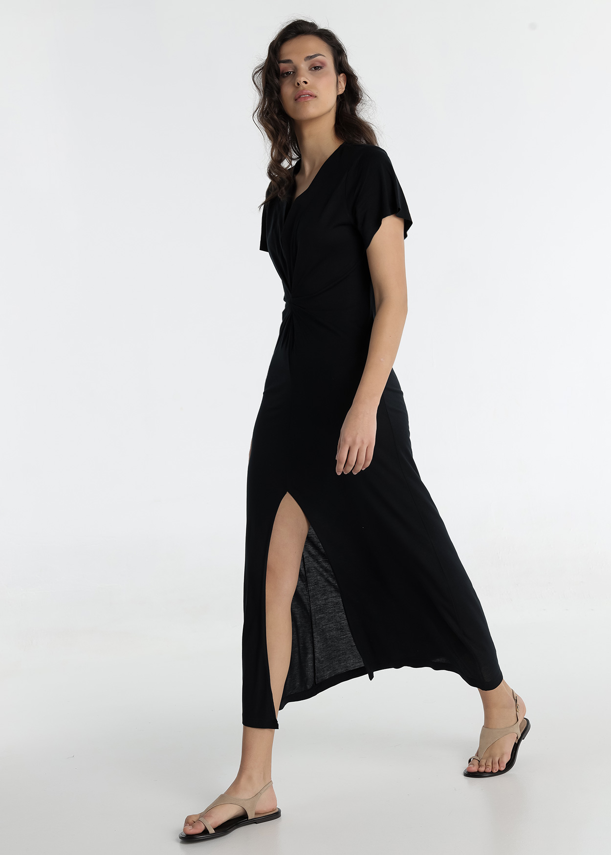 Vestido Curto Senhora Preto