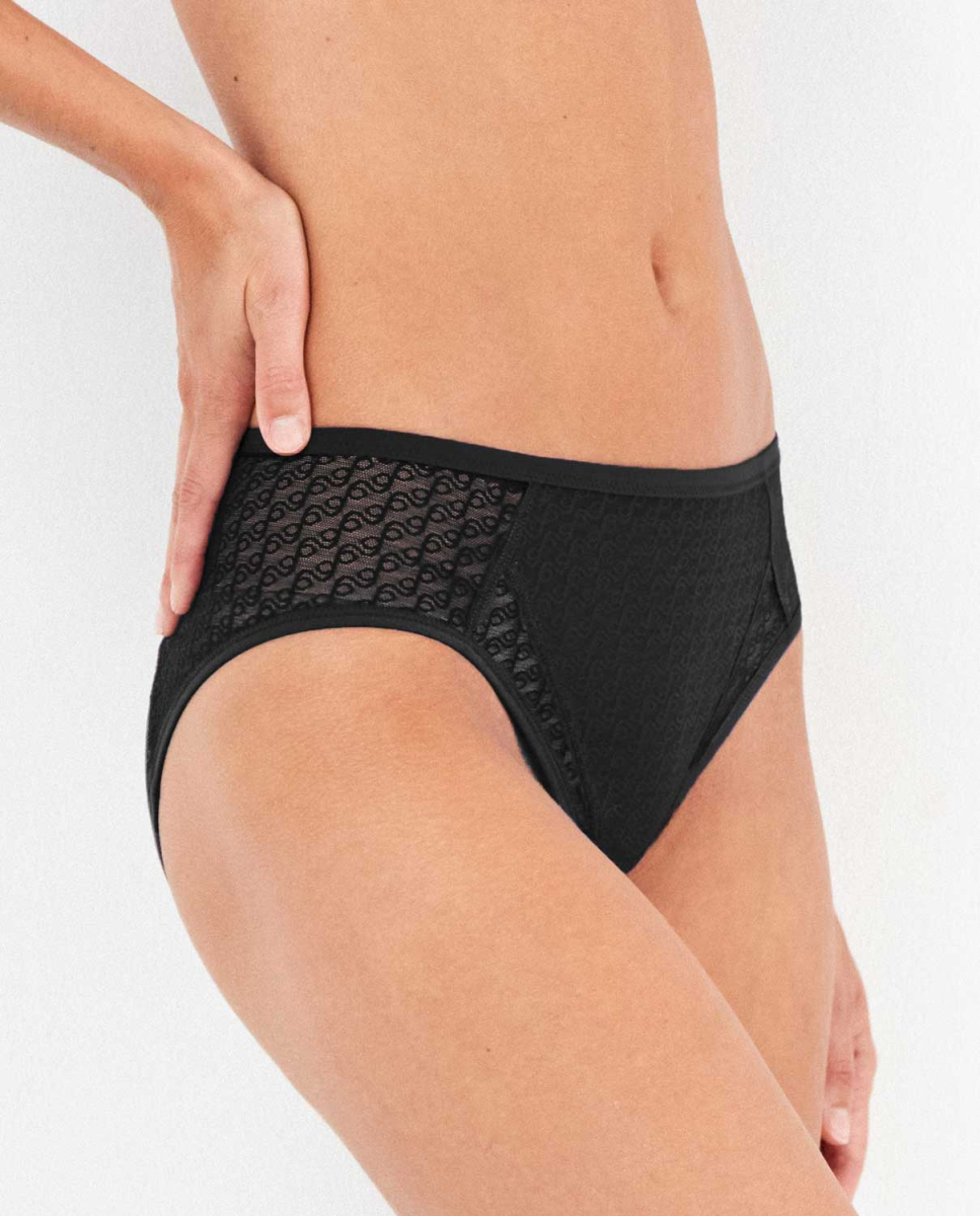 Cuecas altas de tule Preto