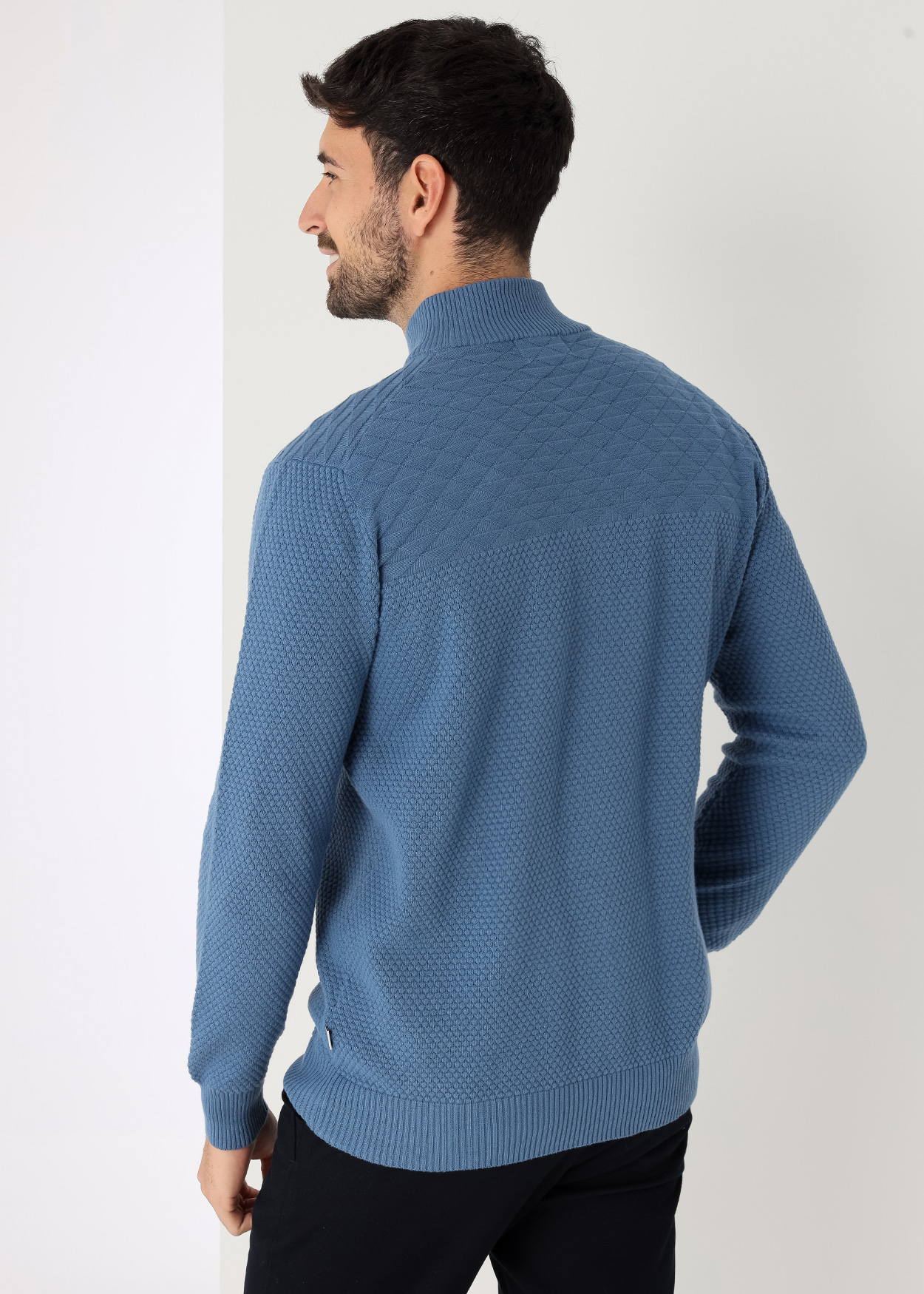 Camisola de gola alta com textura dupla e zíper Azul