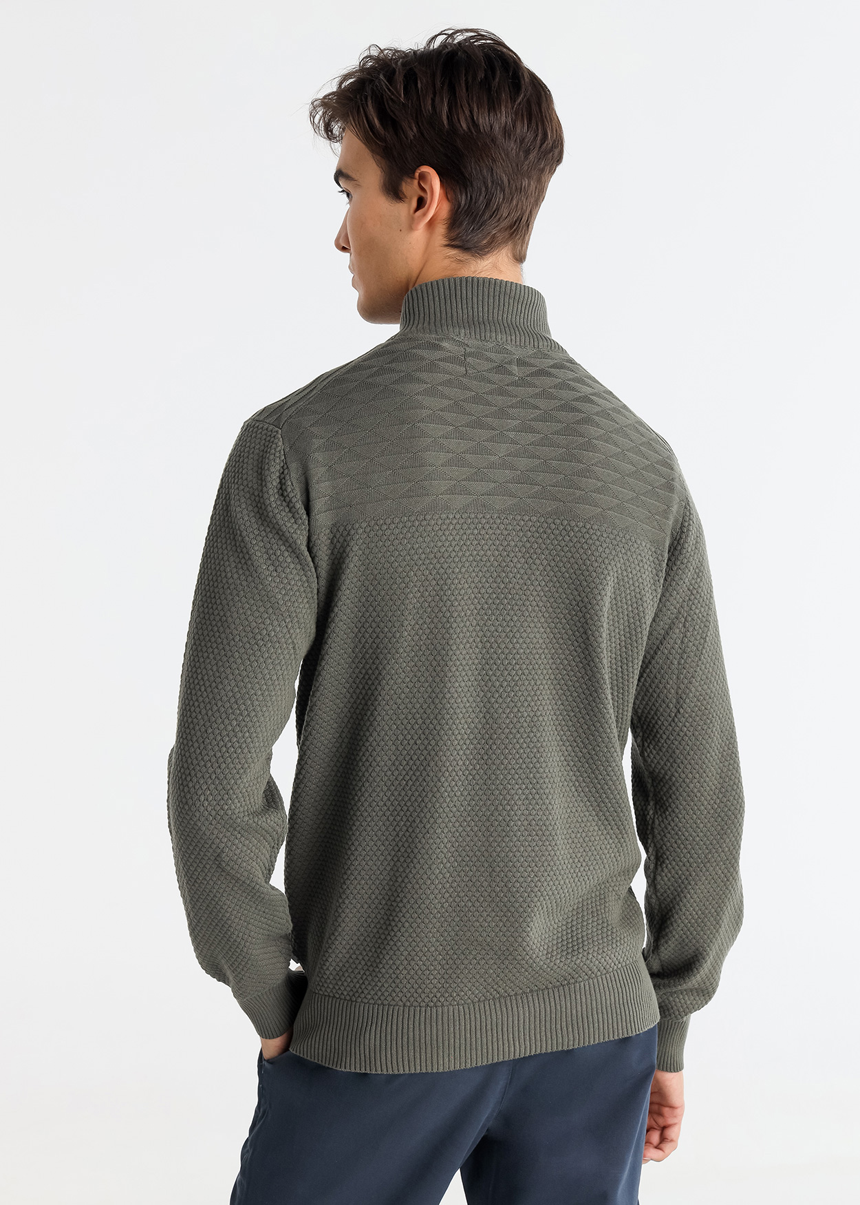 Camisola de gola alta com textura dupla e zíper Verde