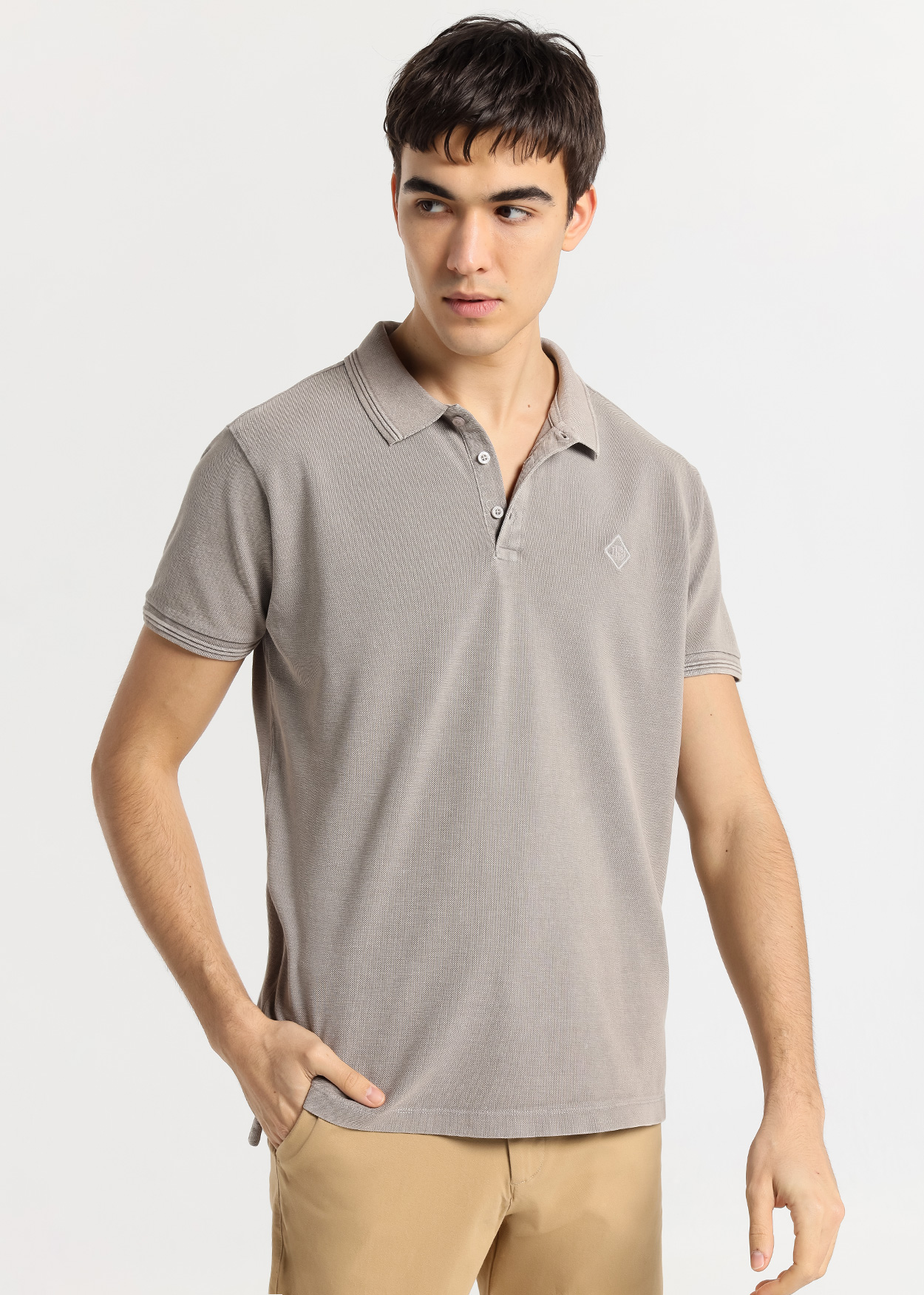 Pólo liso de manga curta com tingimento especial Cinzento