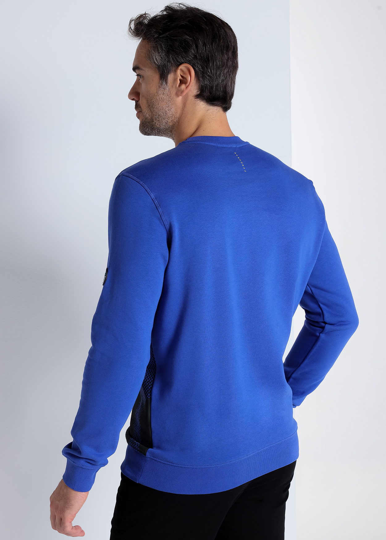 Sweatshirt com Gola Redonda Azul