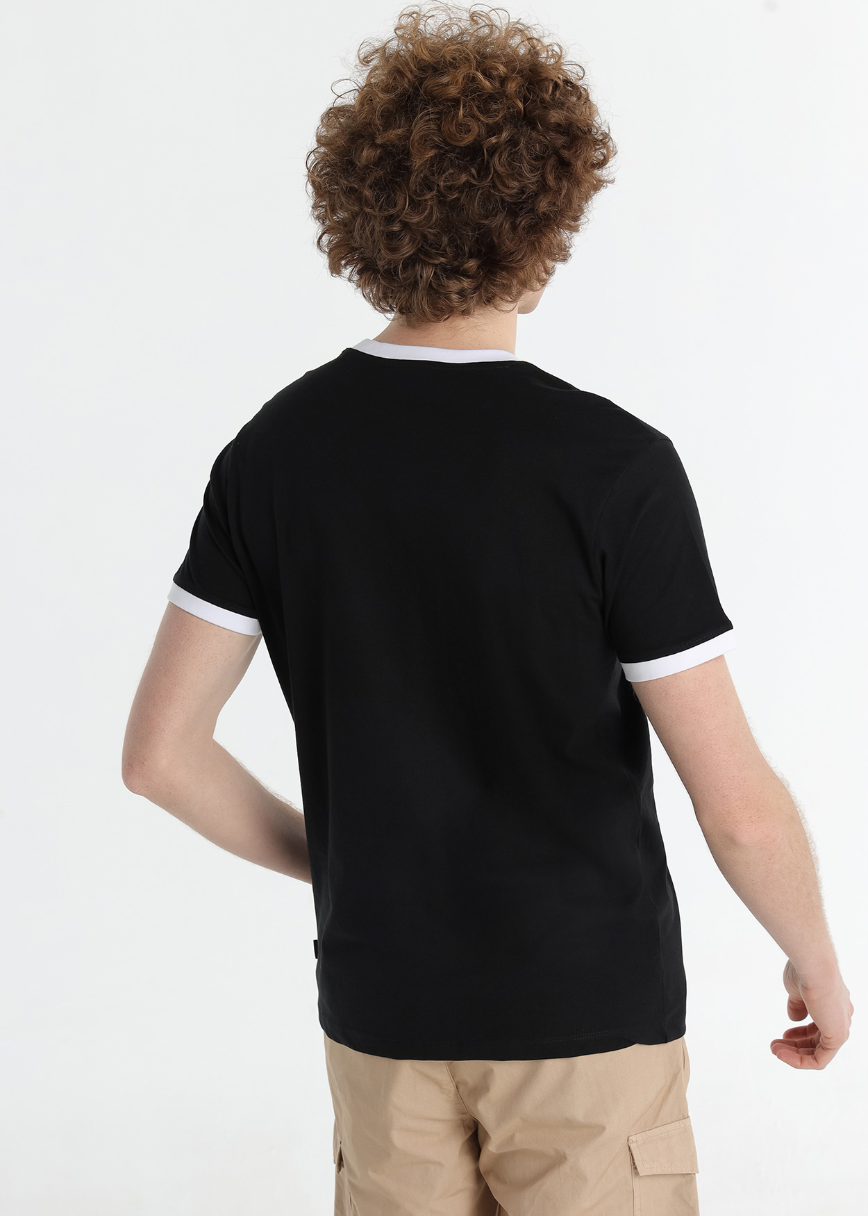 T-Shirt básica logo Lois Homem Preto