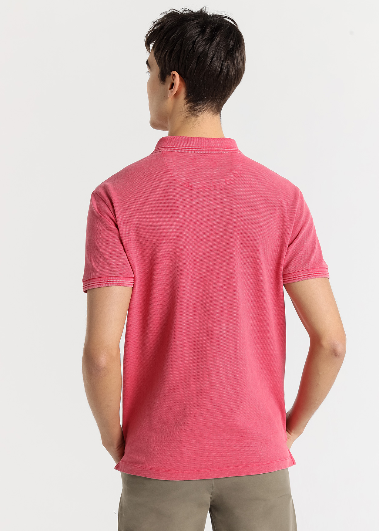 Pólo liso de manga curta com tingimento especial Rosa