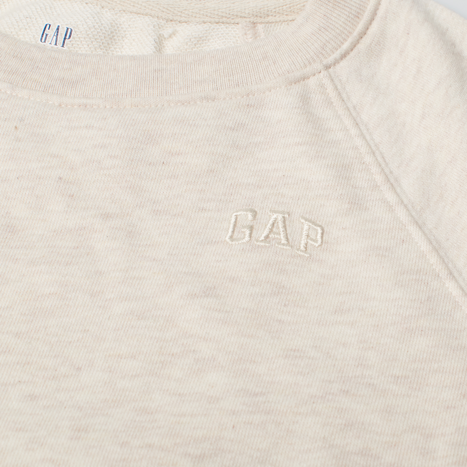 T-Shirt Cropped Menina Bege