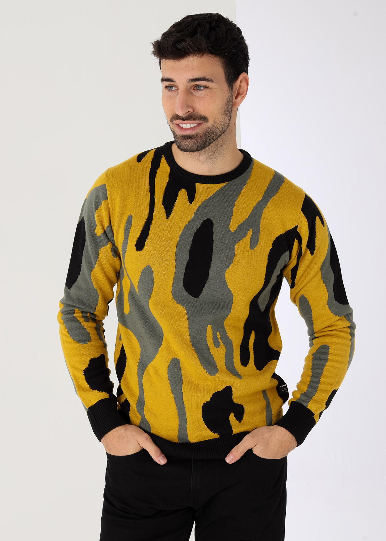 Camisola de malha jacquard com gola redonda Amarelo