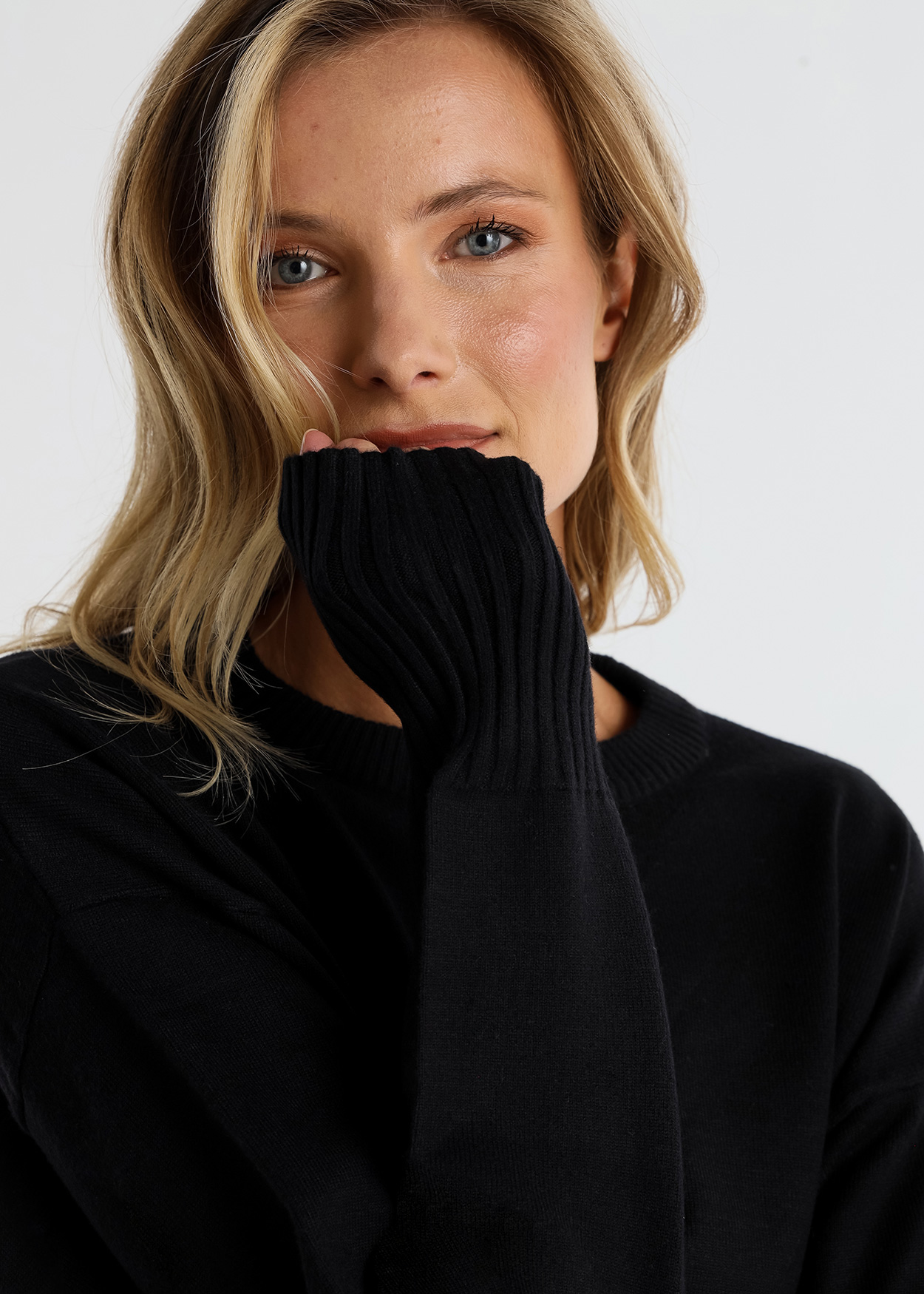 Camisola de gola redonda Senhora Preto