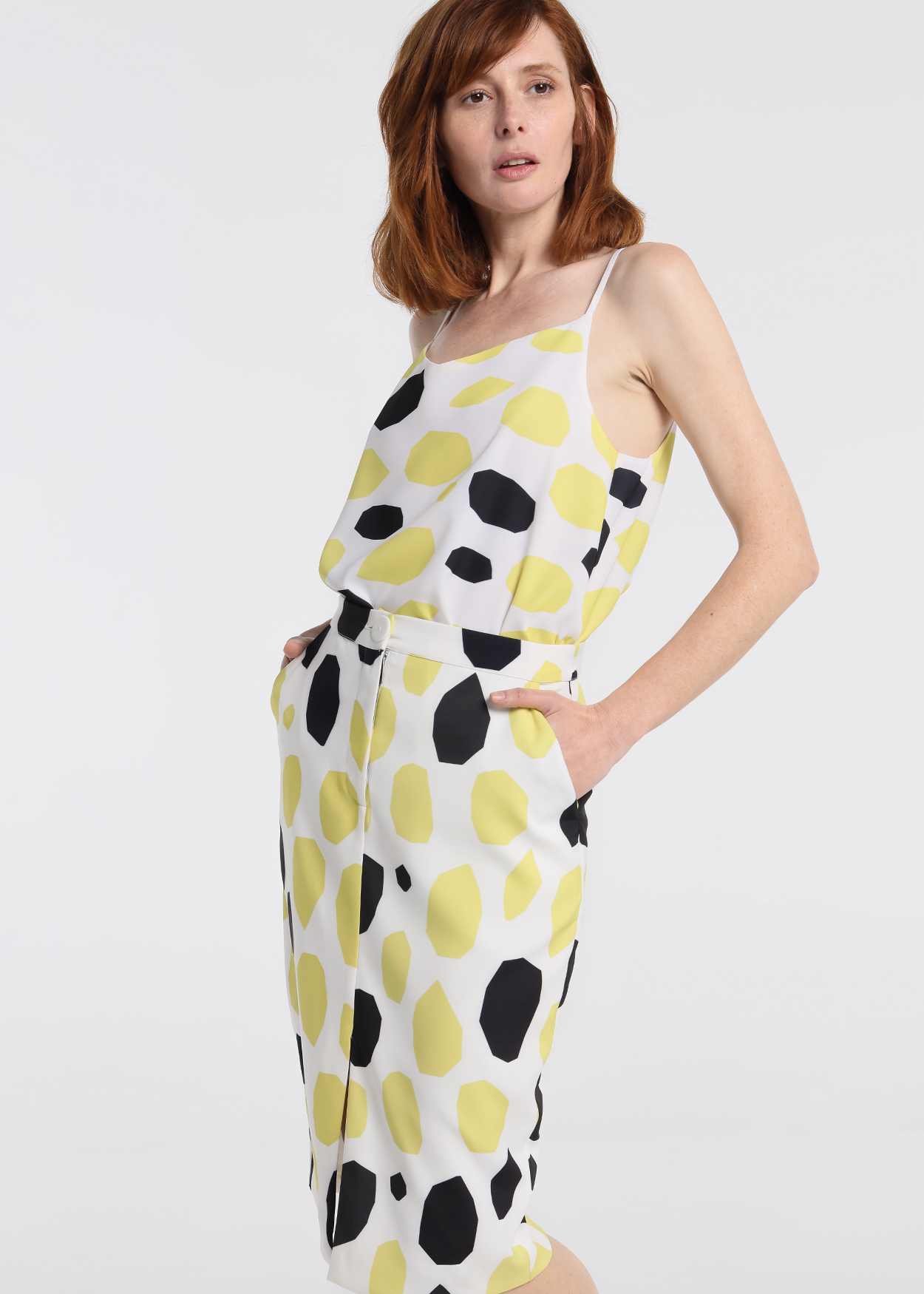 Saia Midi Senhora Branco