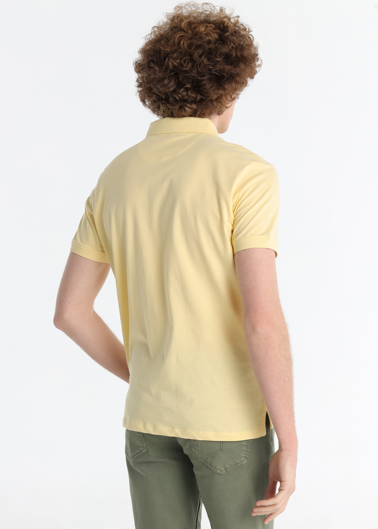 Polo básico Homem Amarelo