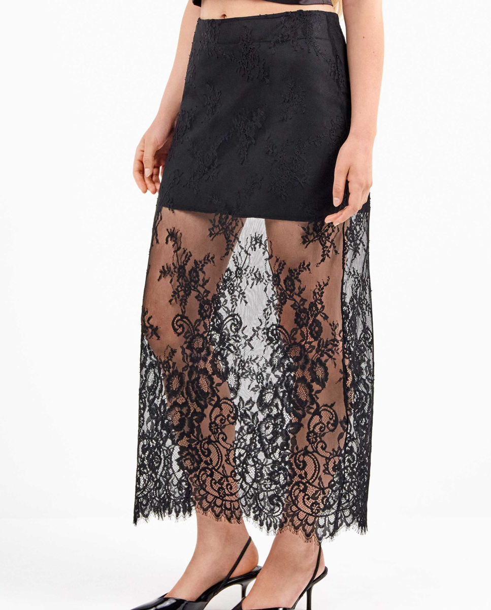 Saia Lápis de Renda Preto