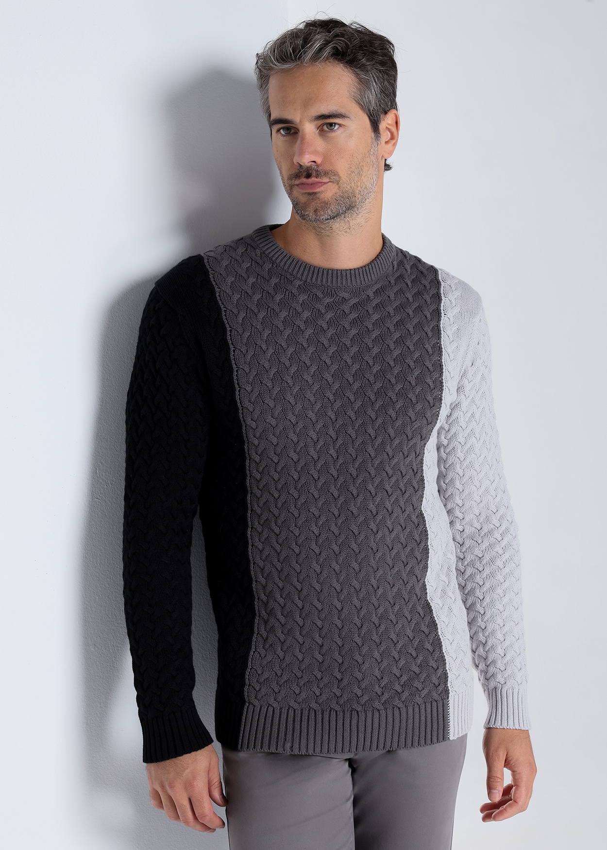 Camisola de malha com gola redonda Preto