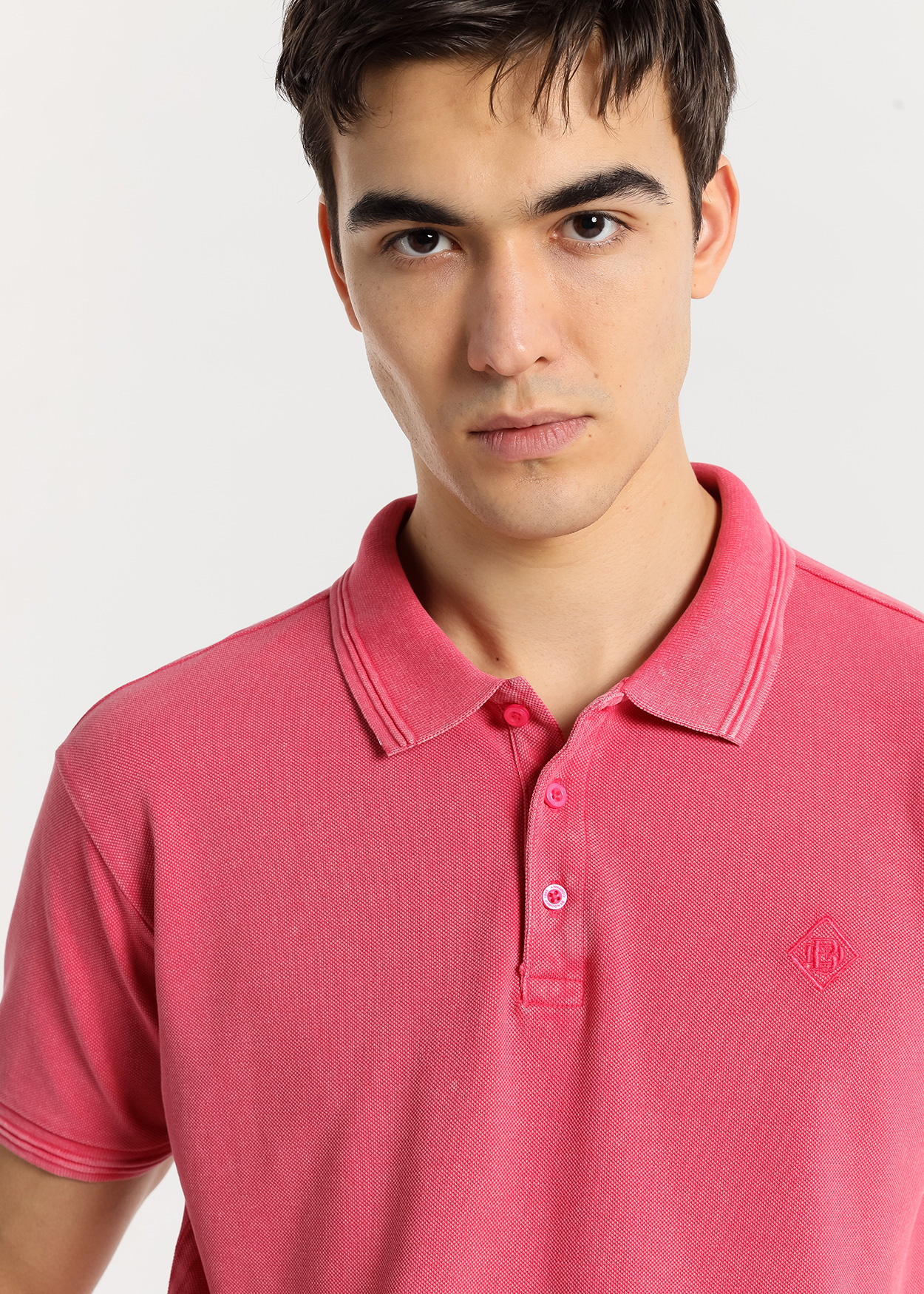 Pólo liso de manga curta com tingimento especial Rosa