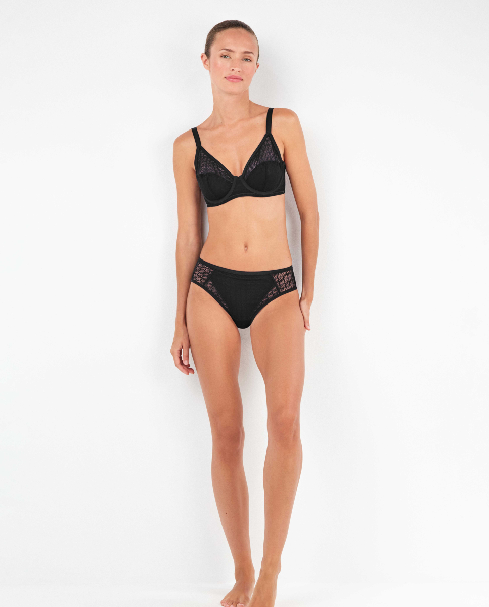 Cuecas altas de tule Preto