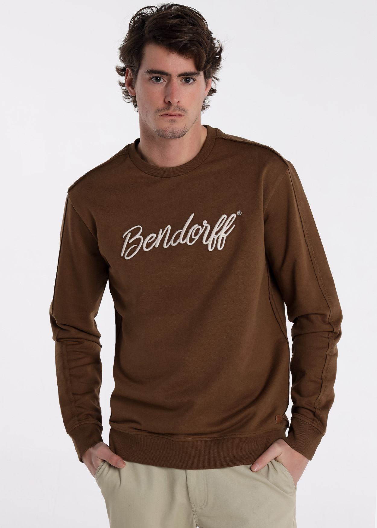 Sweatshirt básico de gola redonda Castanho