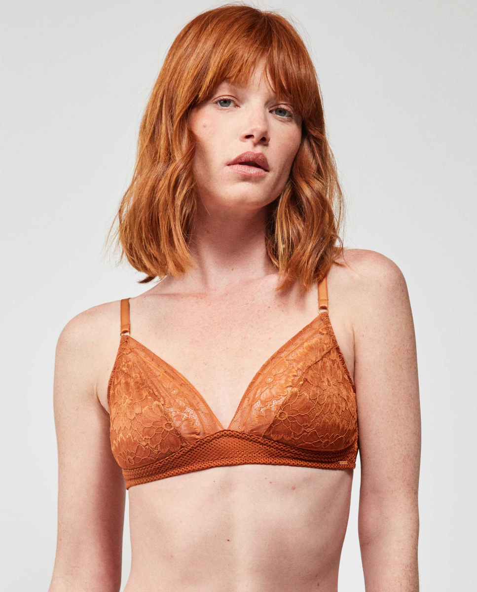 Soutien Triangular em Renda Castanho