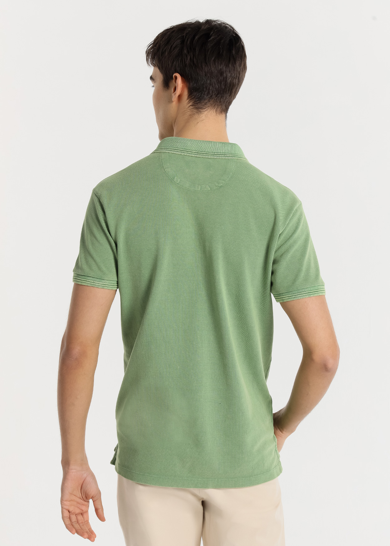 Pólo liso de manga curta com tingimento especial Verde