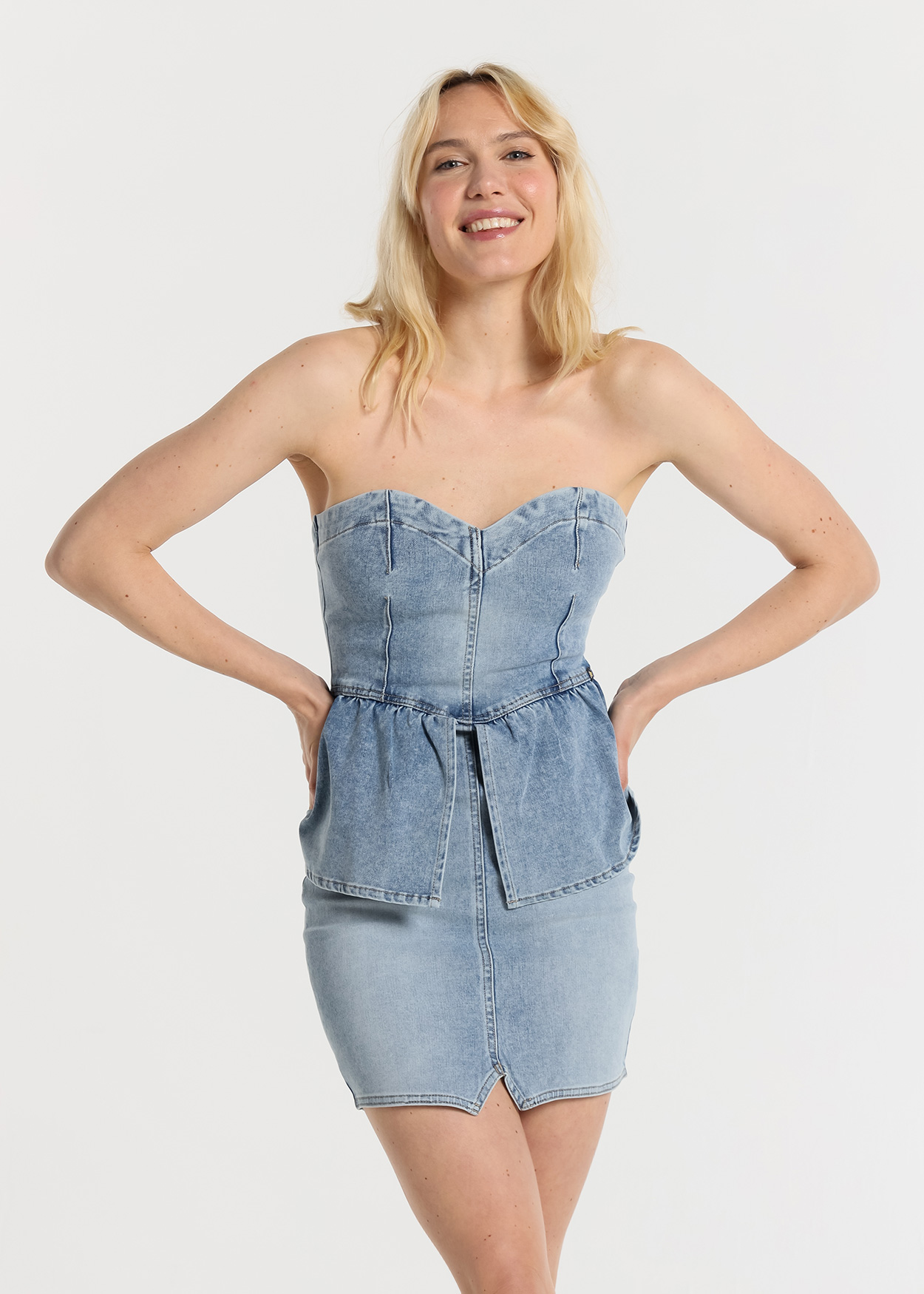 Vestido Curto com corset Senhora Azul