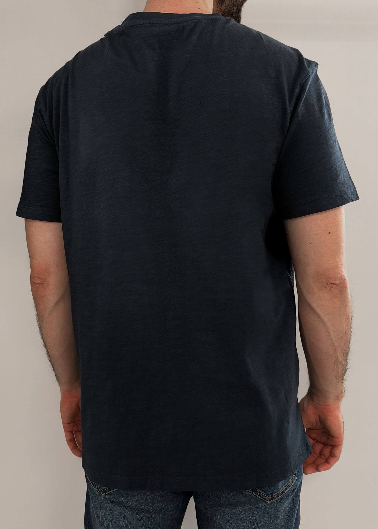 T-Shirt com bolso Homem Azul