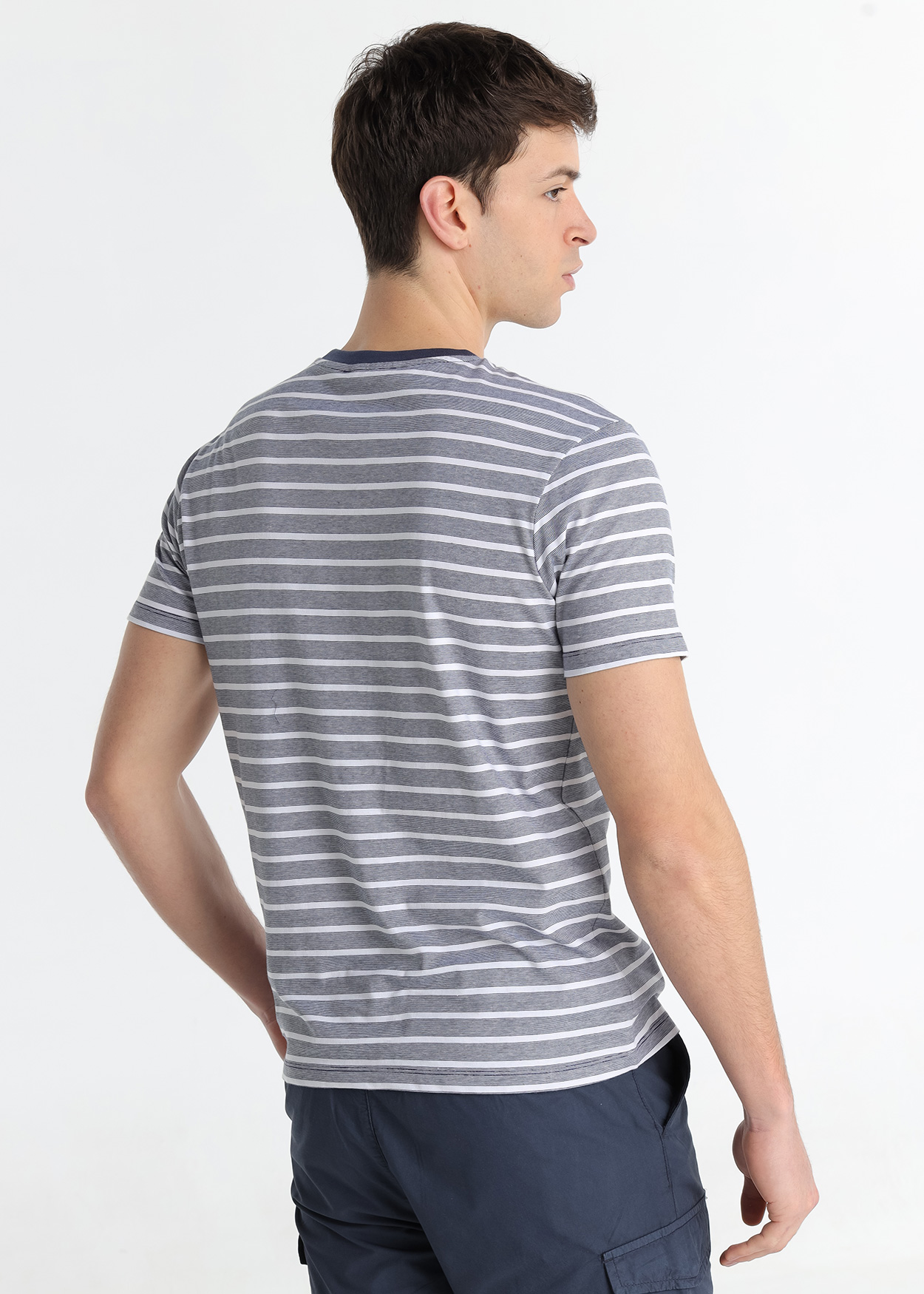 T-Shirt Riscas Homem Azul