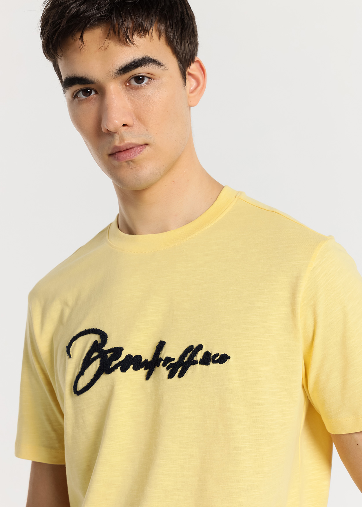T-Shirt com logo em chenille Amarelo