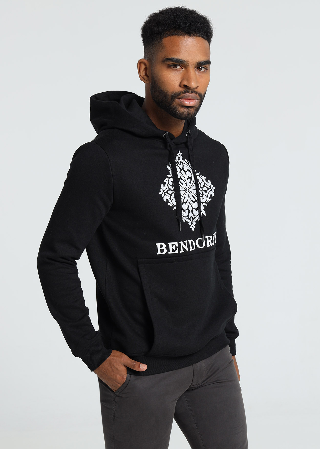 Sweatshirt com Capuz Preto