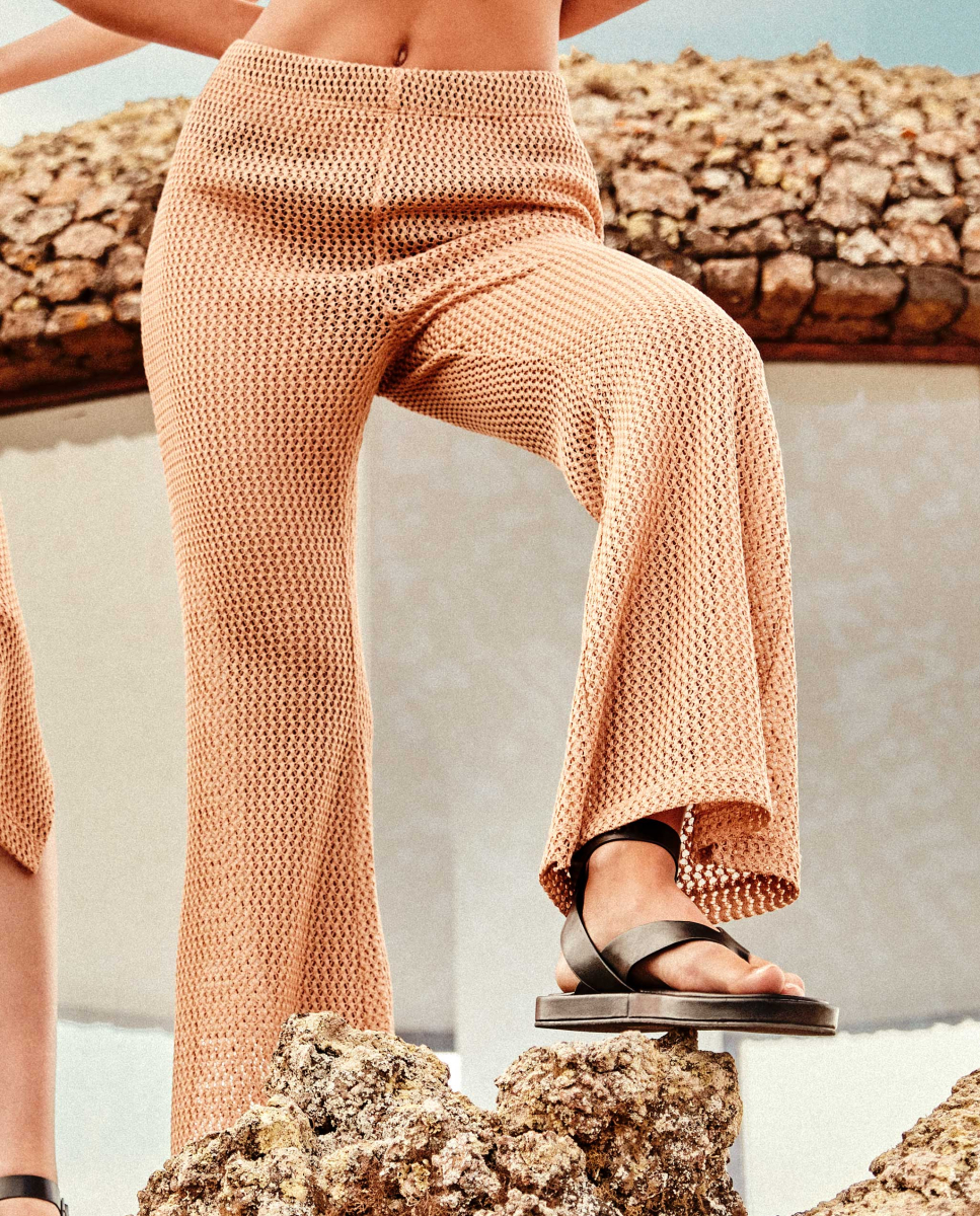 Calças em crochê Castanho