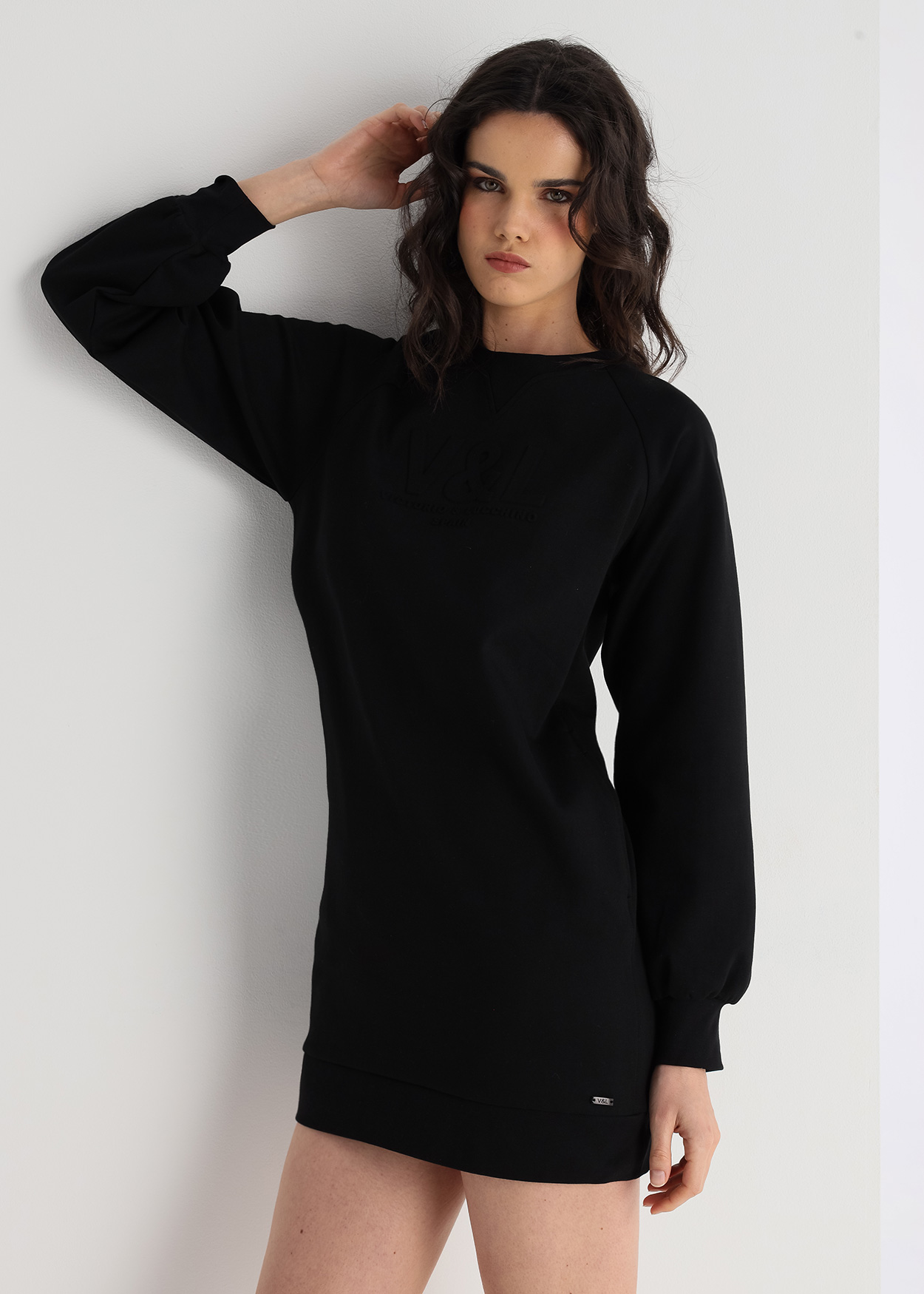 Vestido Curto Senhora Preto