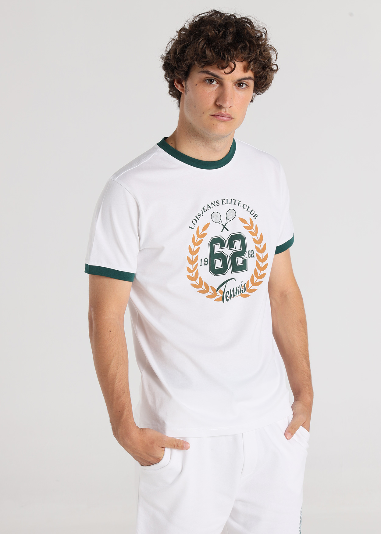 T-Shirt Gráfica Triunfo 62 Homem Branco