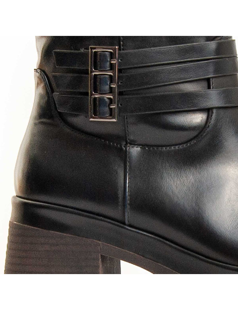 Botins com Salto Senhora Preto