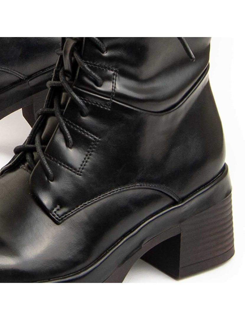 Botins com Salto Senhora Preto