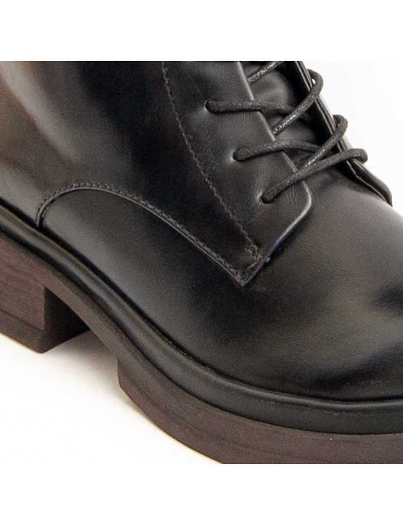 Botins Senhora Preto