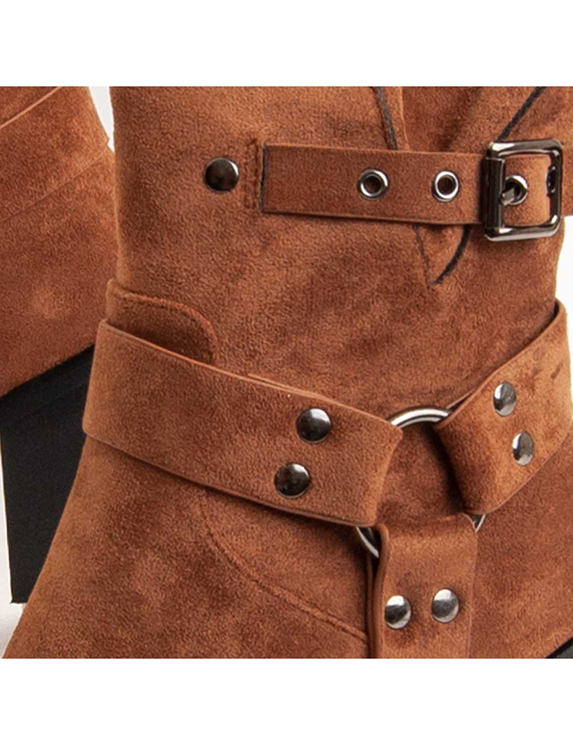 Botins com Salto Senhora Castanho