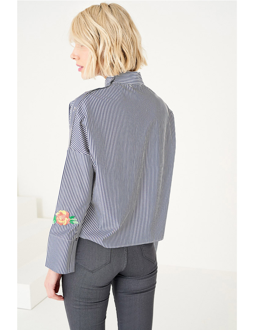 Camisa Ombro Aberto Riscas Azul