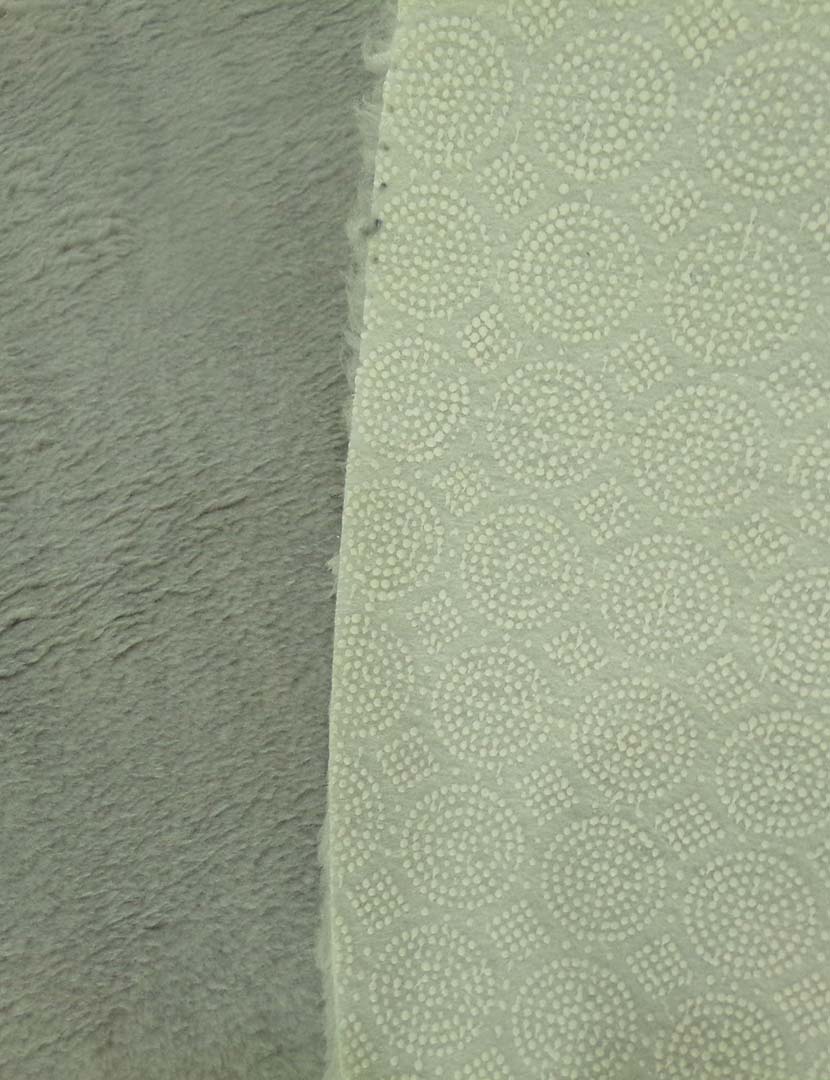 Tapete Oval Plush Cinzento Claro