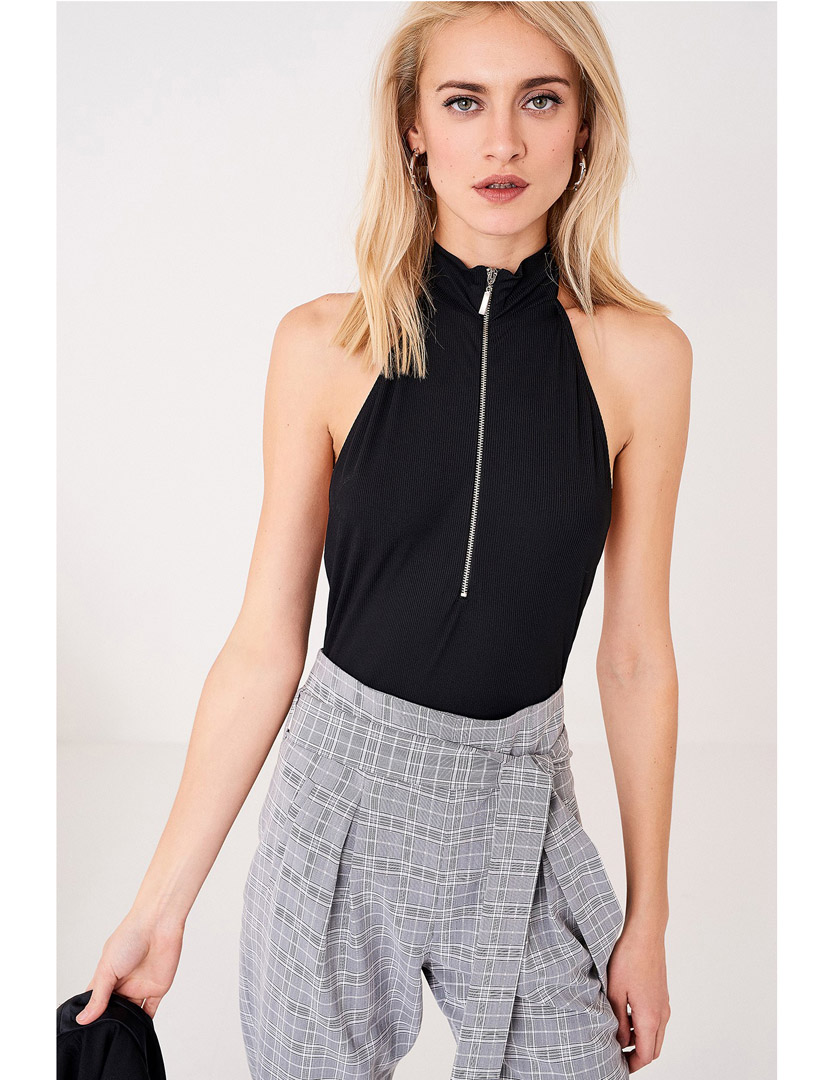 Body Senhora Cava com Fecho Preto